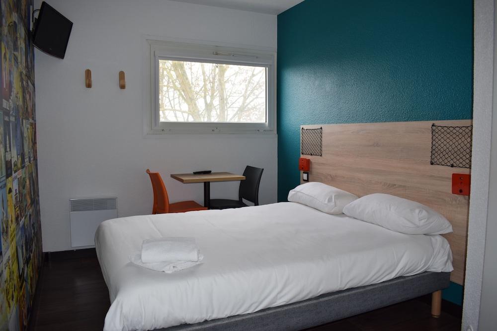Hotelf1 Cergy Dış mekan fotoğraf