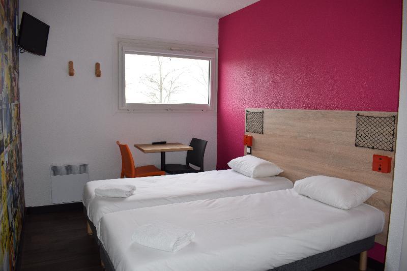 Hotelf1 Cergy Dış mekan fotoğraf